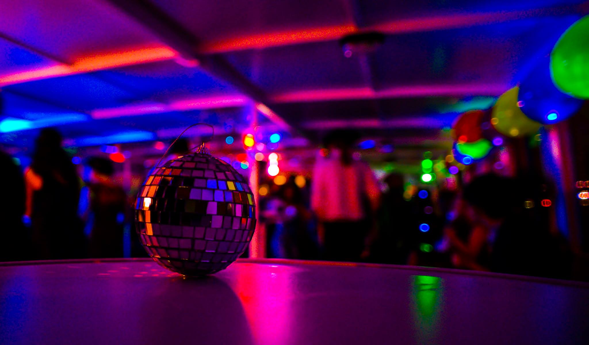 Birthday party cruise Sydney Harbour