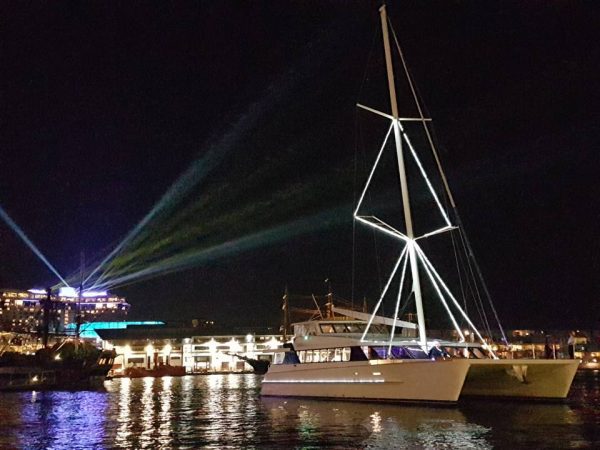 星座郵輪的夜間巡遊